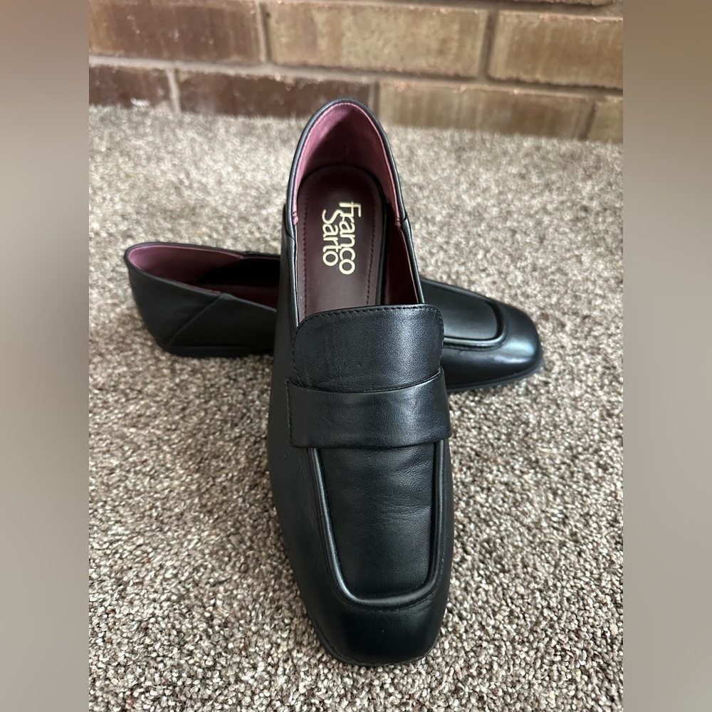 NWOB Franco Sarto Dela Black Leather Loafers sz 6